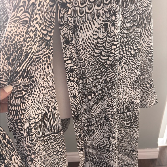 BCBGMaxAzaria Black and White dress NWT - Picture 5 of 9